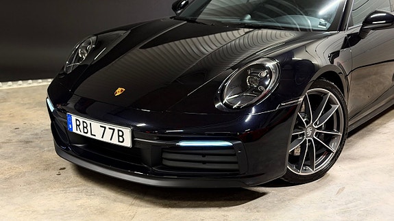 Porsche 911 Carrera S 5 of 5