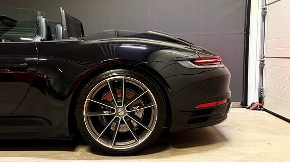 Porsche 911 Carrera S 7 of 30