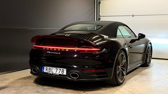 Porsche 911 Carrera S 14 of 30