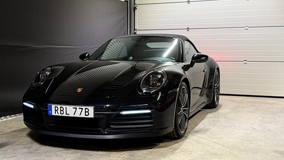 Porsche 911 Carrera S 8 of 30