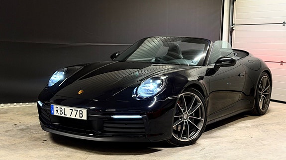 Porsche 911 Carrera S 2 of 5