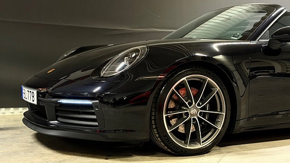 Porsche 911 Carrera S 6 of 30