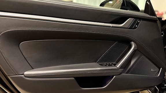 Porsche 911 Carrera S 20 of 30