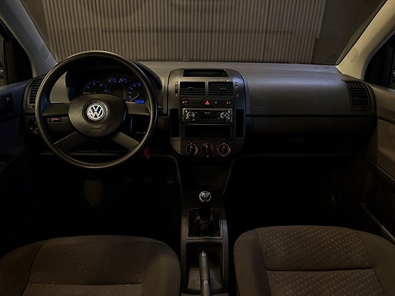 Volkswagen Polo 15 of 22