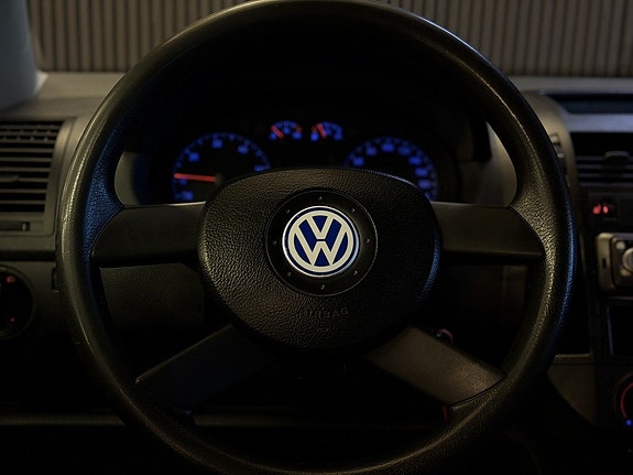 Volkswagen Polo 17 of 22