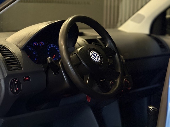 Volkswagen Polo 14 of 22