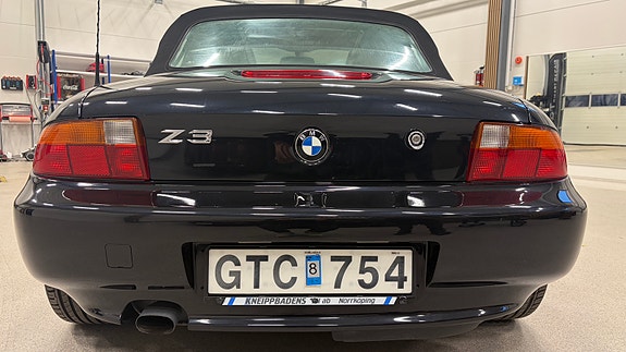 BMW Z3 8 of 8