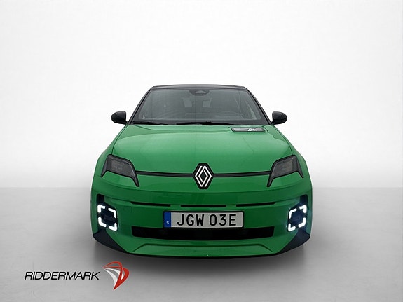 Renault 5 E-Tech 3 of 5