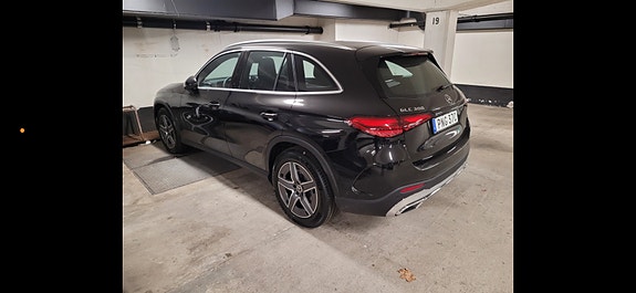 Mercedes-Benz GLC300 2 of 2