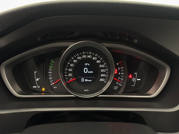 Volvo V40 20 of 27
