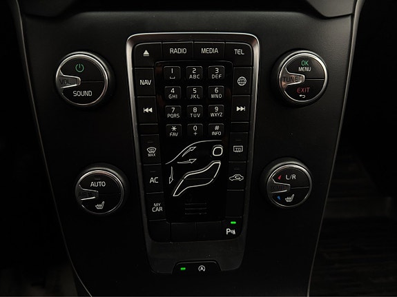 Volvo V40 24 of 27