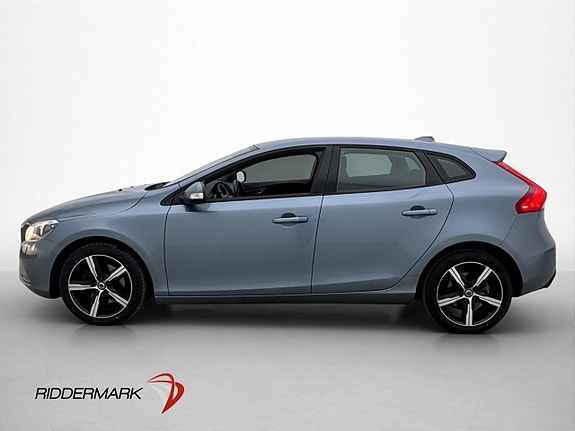 Volvo V40 4 of 5