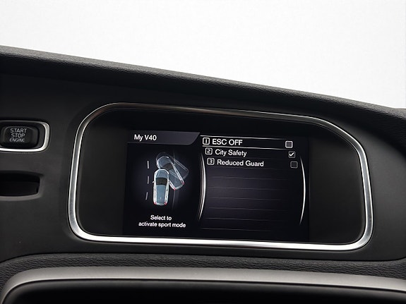 Volvo V40 23 of 27