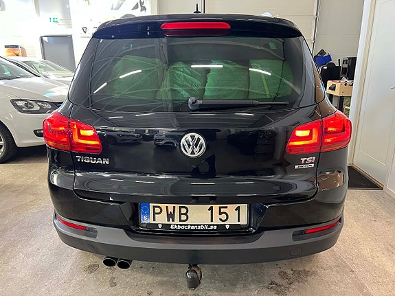 Volkswagen Tiguan 5 of 5