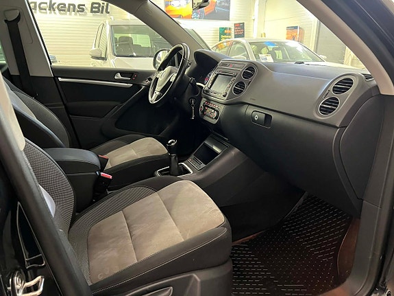 Volkswagen Tiguan 9 of 20