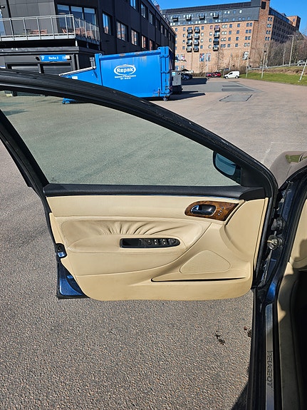 Peugeot 607 5 of 5