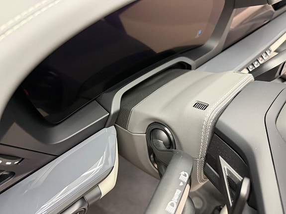 Porsche 911 9 of 18