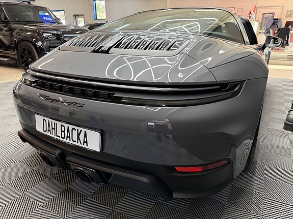 Porsche 911 7 of 18