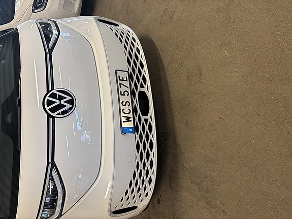 Volkswagen Caddy Maxi 12 of 13