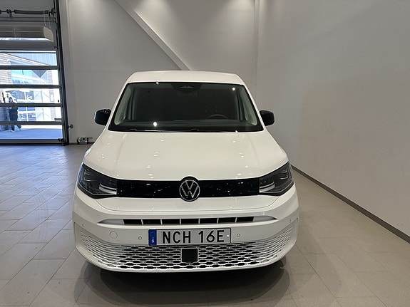 Volkswagen Caddy Maxi 3 of 5