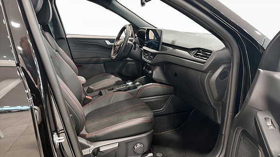 Ford Kuga 3 of 12