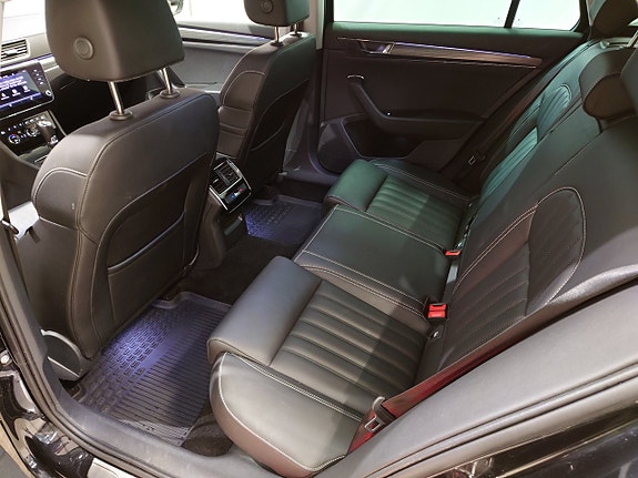 Skoda Superb 13 of 20
