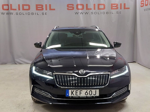 Skoda Superb 3 of 5