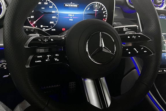 Mercedes-Benz GLC300 de 17 of 17