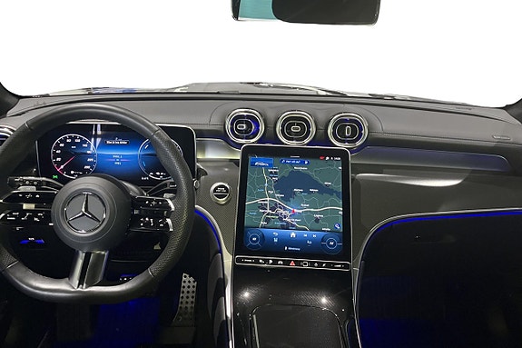 Mercedes-Benz GLC300 de 8 of 17
