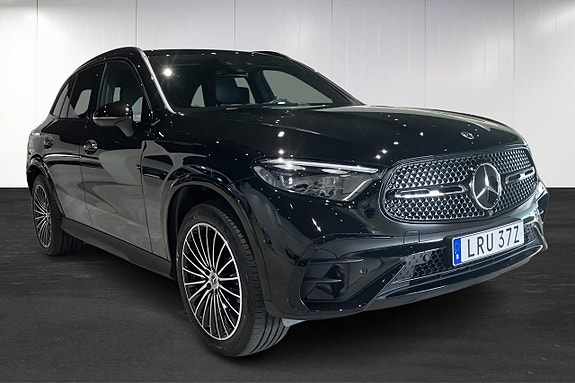 Mercedes-Benz GLC300 de 2 of 17