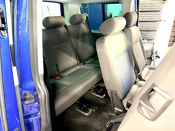 Volkswagen Transporter 11 of 12