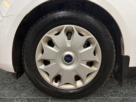 Ford Transit Connect 12 of 15