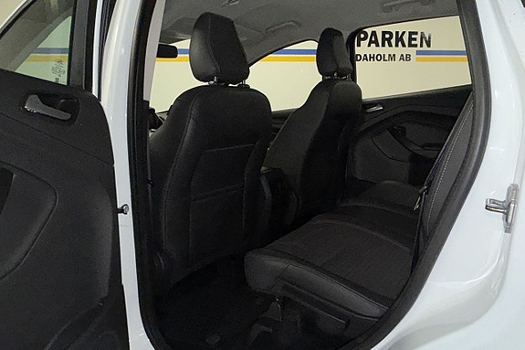 Ford Kuga 8 of 11