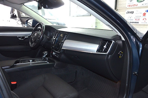 Volvo V90 6 of 18