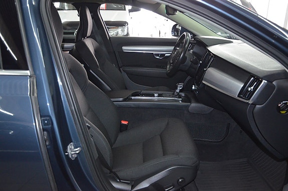 Volvo V90 7 of 18