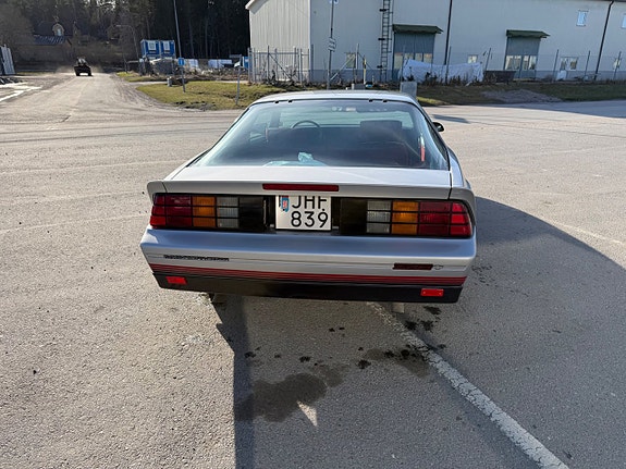 Chevrolet Camaro 6 of 17