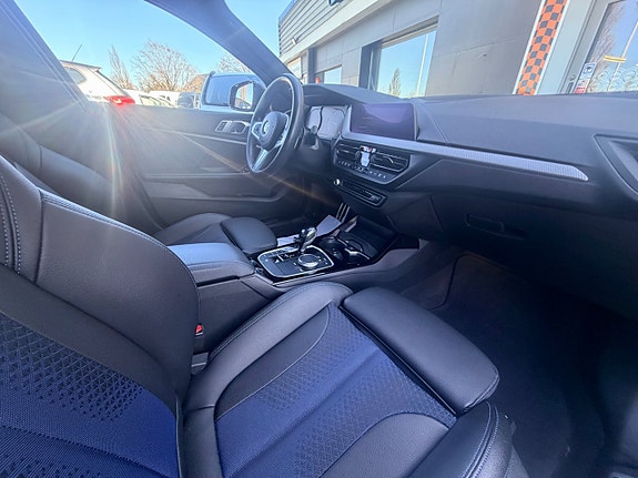 BMW 120d 14 of 16