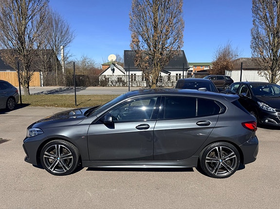 BMW 120d 2 of 5
