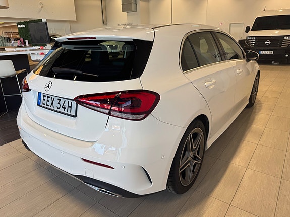 Mercedes-Benz A200 4 of 5