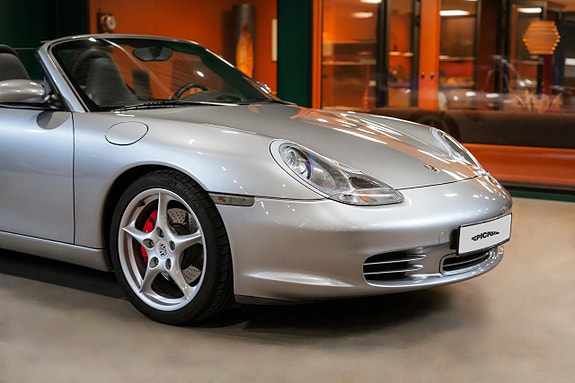 Porsche Boxster S 2 of 26