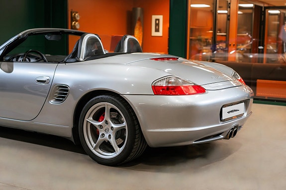 Porsche Boxster S 4 of 26