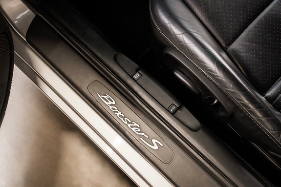 Porsche Boxster S 15 of 26