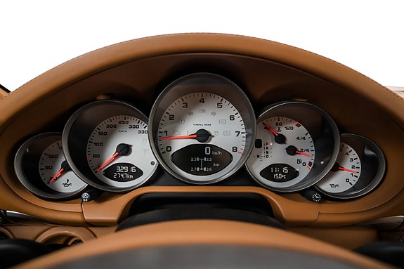 Porsche 911 16 of 28