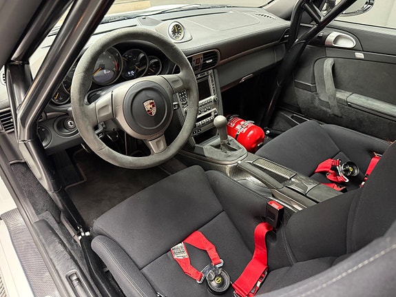 Porsche 911 GT2 9 of 16