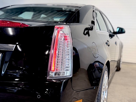 Cadillac CTS 8 of 22