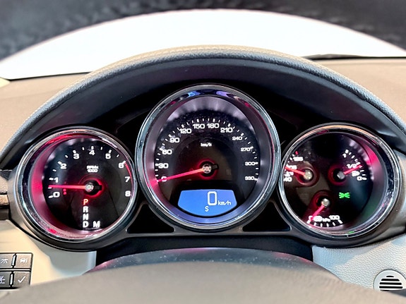 Cadillac CTS 21 of 22