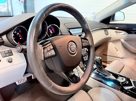 Cadillac CTS 12 of 22