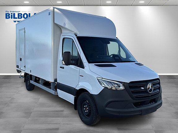 Mercedes-Benz eSprinter 420 10 of 12