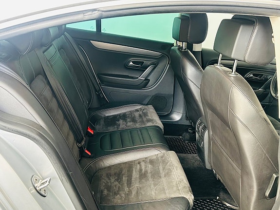 Volkswagen CC 17 of 21