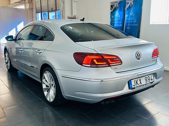 Volkswagen CC 7 of 21